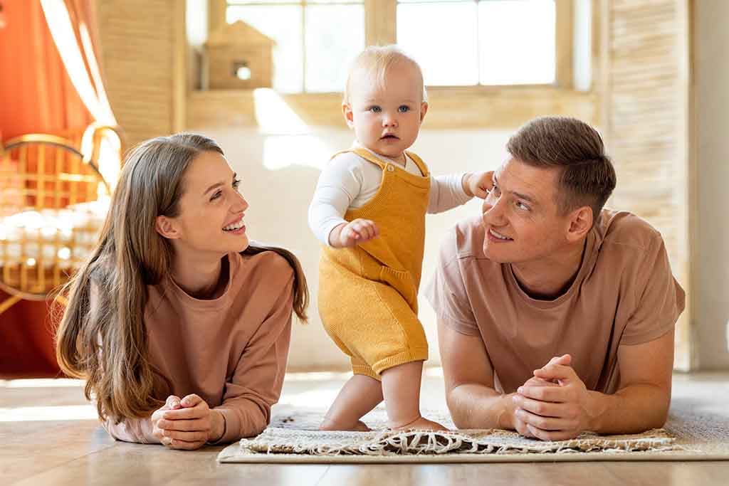 Residential pest control service at a home